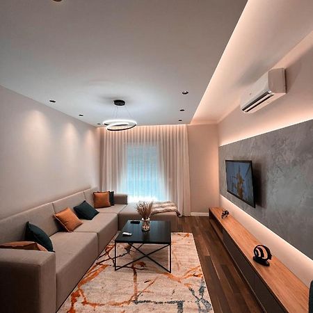 Erg Apartments Tirana Esterno foto