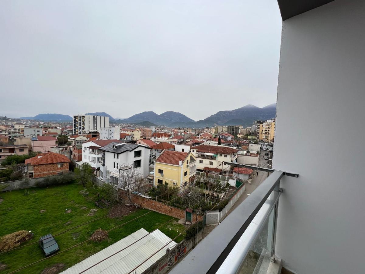 Erg Apartments Tirana Esterno foto