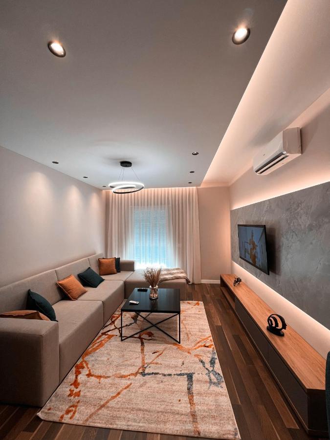 Erg Apartments Tirana Esterno foto