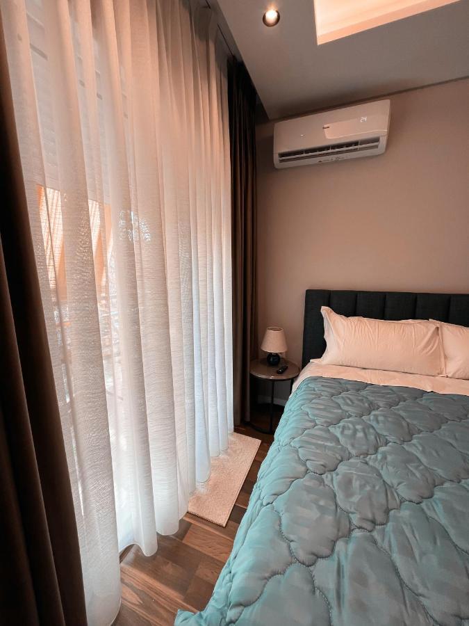 Erg Apartments Tirana Esterno foto