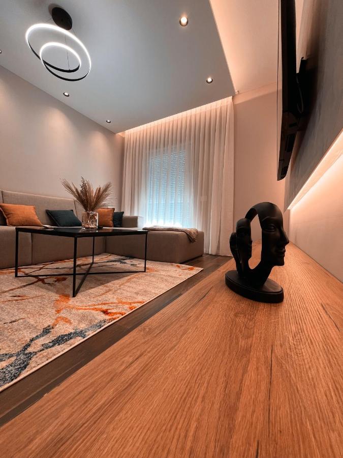 Erg Apartments Tirana Esterno foto