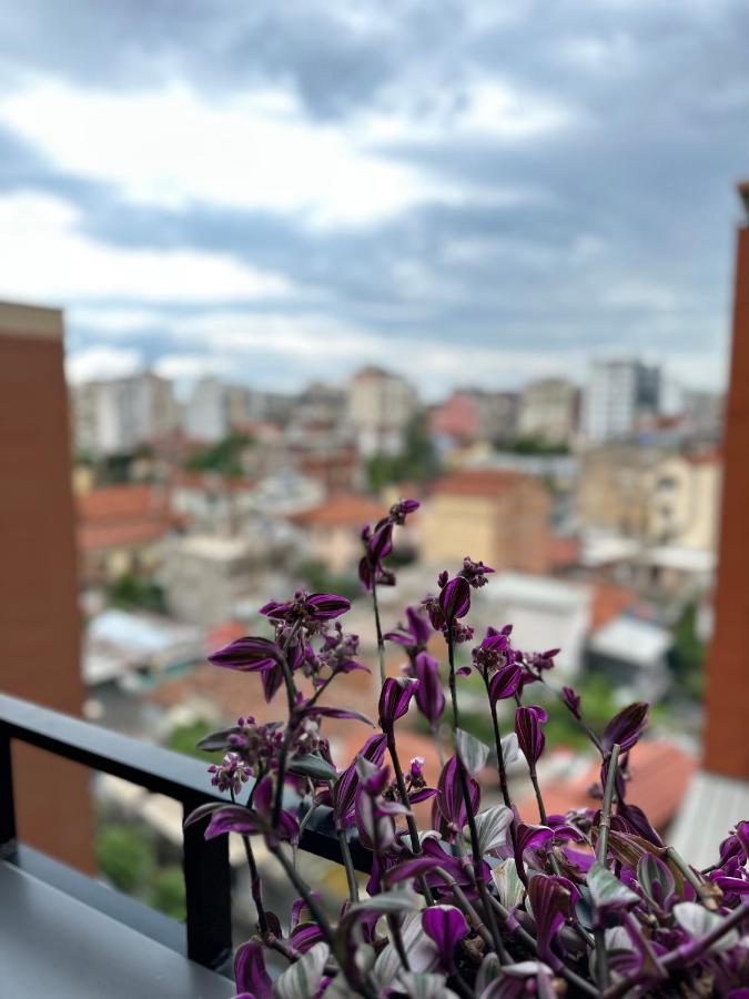 Erg Apartments Tirana Esterno foto